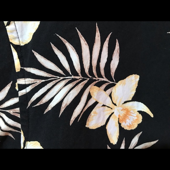 Beautiful Aloha Shirt Black w Yellow Orchids - Picture 3 of 7